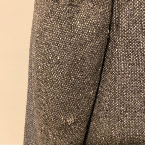 Banana Republic Gray Wool Blazer with White Piping - Picture 3 of 4